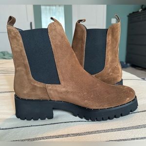 Freda Salvador Brooke Rain Resistant Boot in Brown Suede, size 9.5